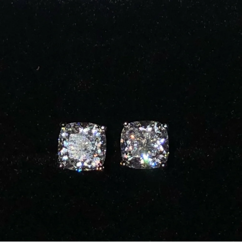 1.5ct Cushion Cut Earrings - Picture 5 of 14